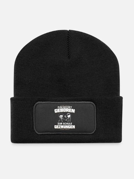 Zum Hockey geboren - Zur Schule gezwungen - Recycelte Patch Beanie - Schwarz