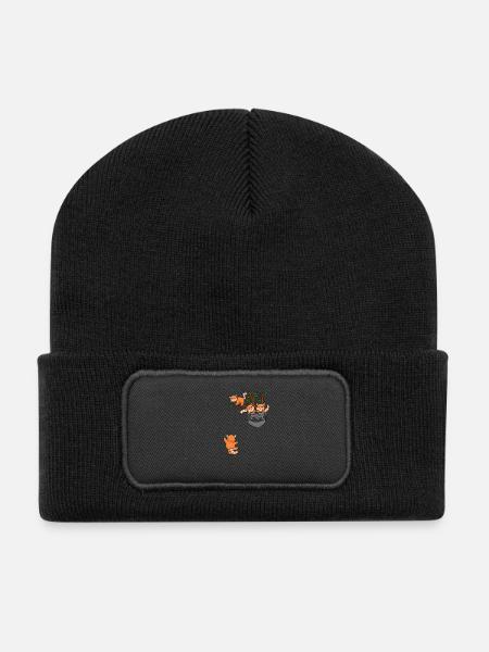 Red Panda - Roter Panda Katzenbär, Bärenkatze - Recycelte Patch Beanie - Schwarz