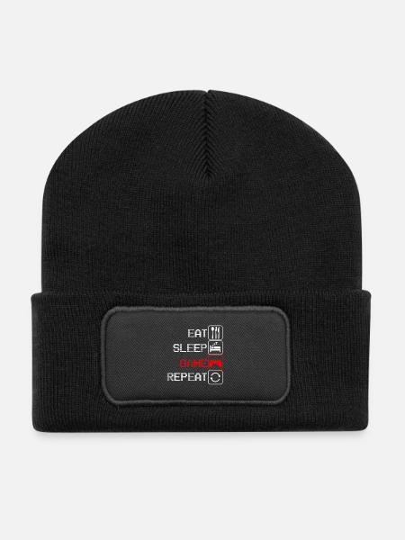Eat Sleep Game Repeat - Gamer Videospiel Geschenk - Recycelte Patch Beanie - Schwarz