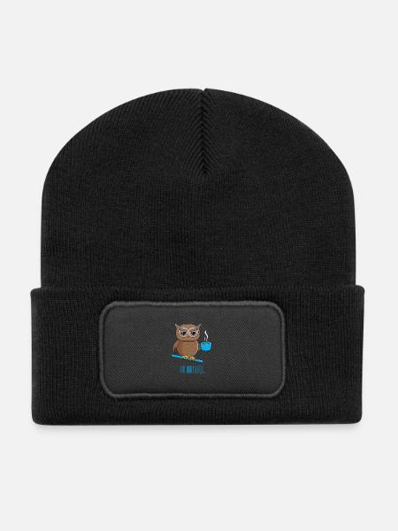 Nachteule mit Kaffee - Recycelte Patch Beanie - Schwarz