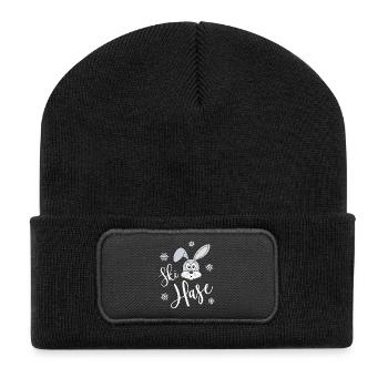 Skihase Ski Hase Kussmund Häschen Schnee Winter - Recycelte Patch Beanie - Schwarz - Vorne