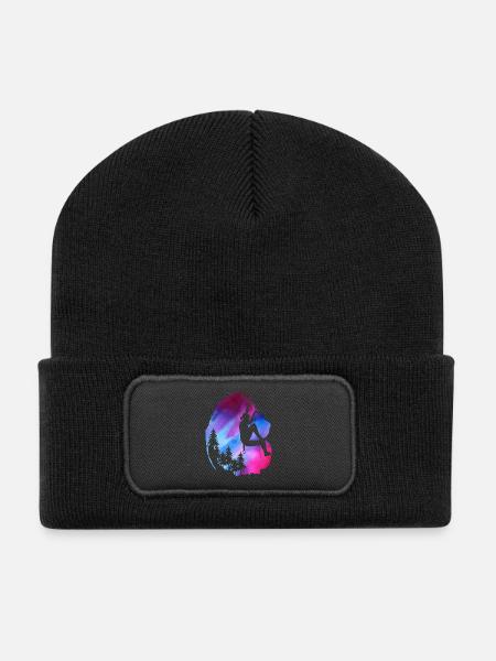 Weibliche Klettererin Zipline Aquarell-Abenteuer - Recycelte Patch Beanie - Schwarz