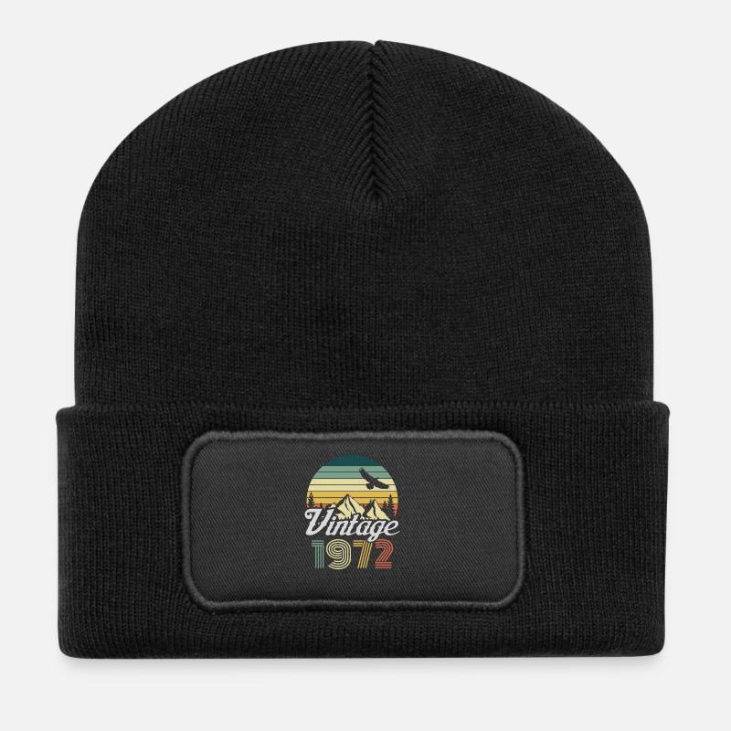 Vintage 1972 Geburtstag Retro Jahrgang Geschenk - Recycelte Patch Beanie - Schwarz