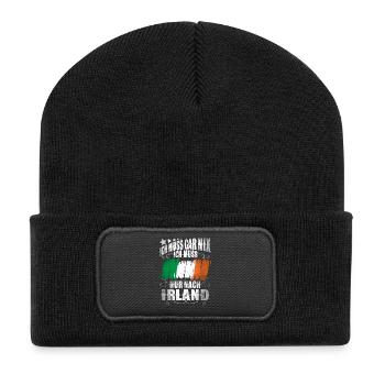 Ich Muss Gar Nix Ich Muss Nur Nach Irland - Recycelte Patch Beanie - Schwarz - Vorne