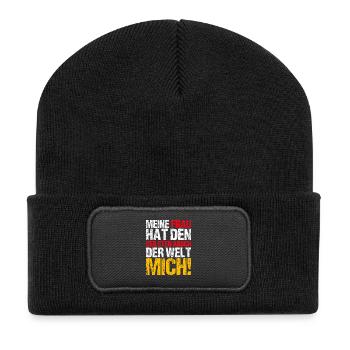 Meine Frau hat den geilsten Arsch - Recycelte Patch Beanie - Schwarz - Vorne
