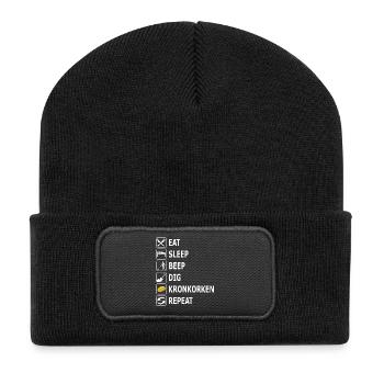 sondeln, Sondengänger, Kronkorken, Metallsuche - Recycelte Patch Beanie - Schwarz - Vorne