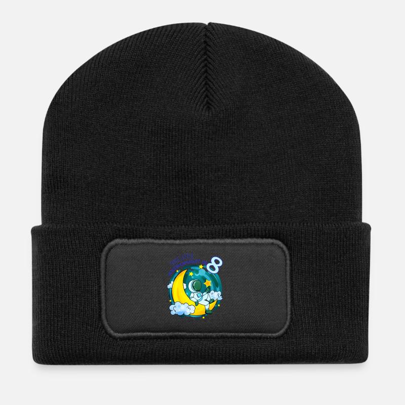 8. Geburtstag 8 Jahre Junge Astronaut Weltall - Recycelte Patch Beanie - Schwarz
