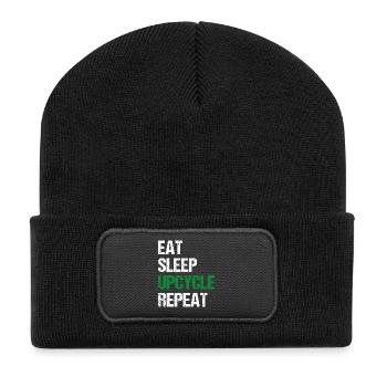 Upcycle Repeat - Recycelte Patch Beanie - Schwarz - Vorne