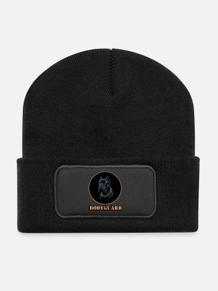 Bullmastiff Hund mit Stachelhalsband - schwarz - Recycelte Patch Beanie - Schwarz