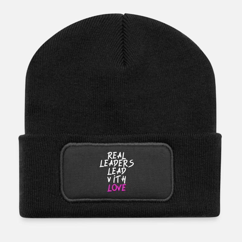 Real Leaders Lead With Love - Recycelte Patch Beanie - Schwarz