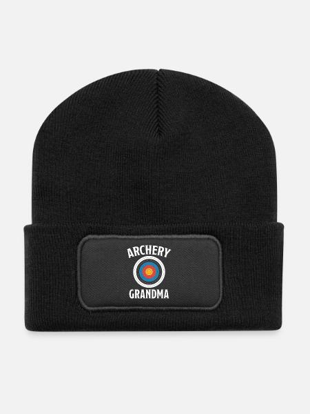 Bogenschießen Spruch Oma Bogenschießen Geschenk - Recycelte Patch Beanie - Schwarz