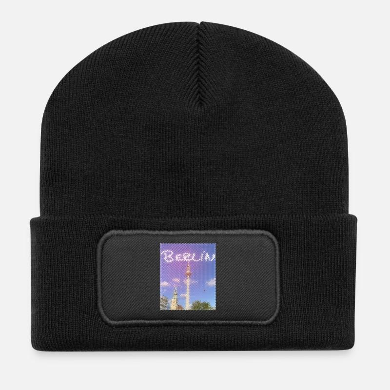 Berlin Fernsehturm Neon Design - Recycelte Patch Beanie - Schwarz