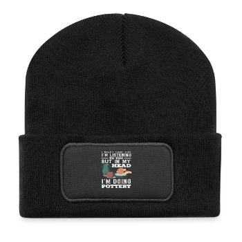 In Gedanken Drehe Ich Keramik Auf Der - Recycelte Patch Beanie - Schwarz - Vorne