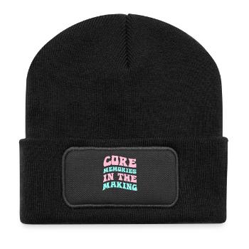Des souvenirs fondamentaux en devenir - Beanie recyclé à patch - noir - Devant