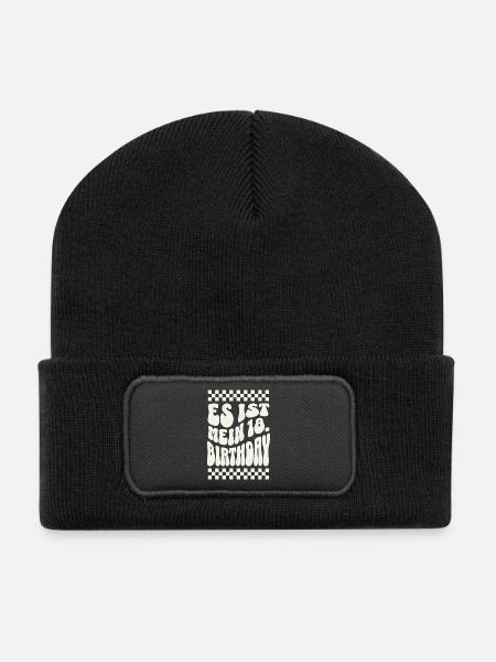 Es ist mein 18. Geburtstag Retro Design - Recycelte Patch Beanie - Schwarz