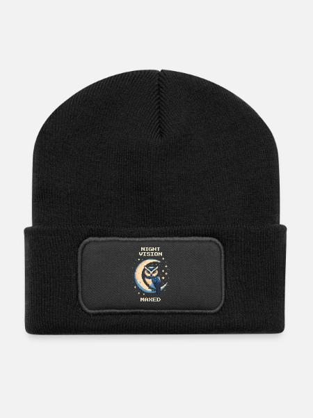 Nachtvision: auf Max | Eule Stealth - Recycelte Patch Beanie - Schwarz