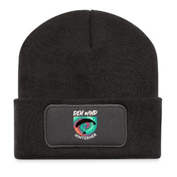 Gleitschirmflieger DEM WIND HINTERHER Lustig - Recycelte Patch Beanie - Dunkelgrau - Vorne