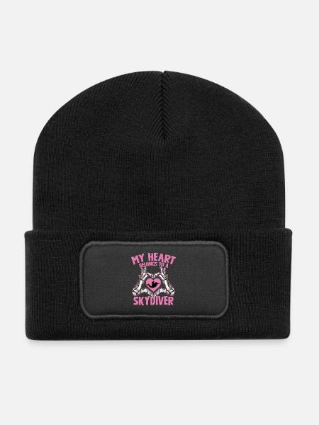 Mein Herz gehört dem Skydiver - Recycelte Patch Beanie - Schwarz