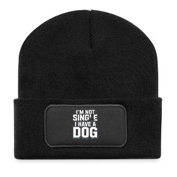 Je ne suis pas célibataire – j’ai un chien - Beanie recyclé à patch - noir - Devant