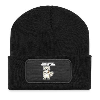 SNACKS FIRST FEELINGS LATER Waschbär - Recycelte Patch Beanie - Schwarz - Vorne