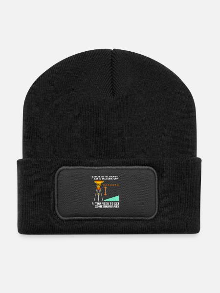 Landvermesser - Recycelte Patch Beanie - Schwarz
