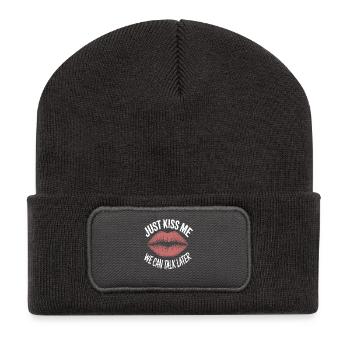 Just Kiss Me Talk Later Küss Mich JGA Single Party - Recycelte Patch Beanie - Dunkelgrau - Vorne