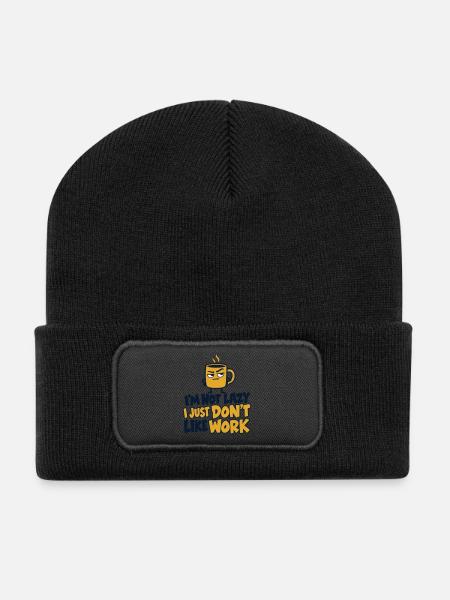 Grummeliger Kaffee-Arbeitshumor - Recycelte Patch Beanie - Schwarz