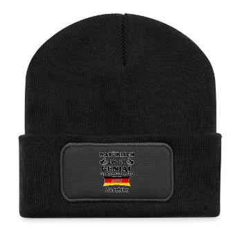 Geschenk Genial komme aus Pfaffenhofen - Recycelte Patch Beanie - Schwarz - Vorne