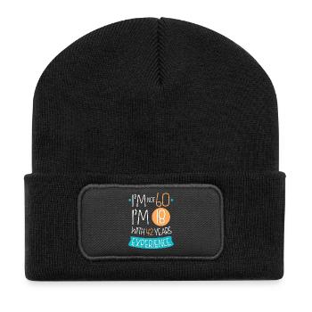 Ich bin nicht 60, ich bin 18 mit 42 Jahren Erfahrung. 1959 - Recycelte Patch Beanie - Schwarz - Vorne