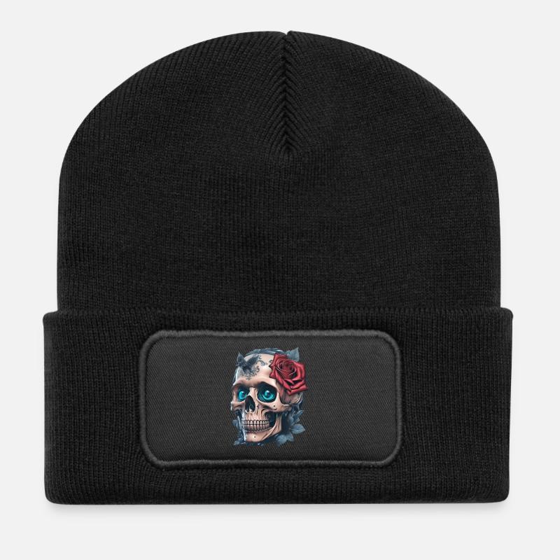 Totenkopf mit Rosen - Recycelte Patch Beanie - Schwarz