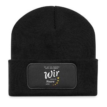 Wie gut die anderen auch sein mögen, Haare schön - Recycelte Patch Beanie - Schwarz - Vorne