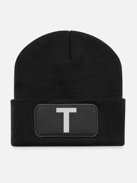 T-Shirt with a T - Recycled Patch Beanie - black