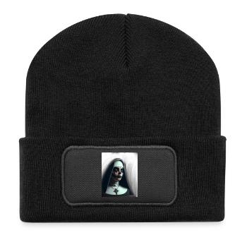 Dämonische Nonne im Nebel - Recycelte Patch Beanie - Schwarz - Vorne