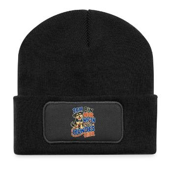 Ich Bin Nur Wegen Des Hundes Hier – für Hundefans - Recycelte Patch Beanie - Schwarz - Vorne
