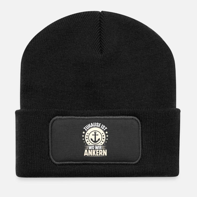 Zuhause Ist Wo Wir Ankern Segeln Schiff Boot - Recycelte Patch Beanie - Schwarz
