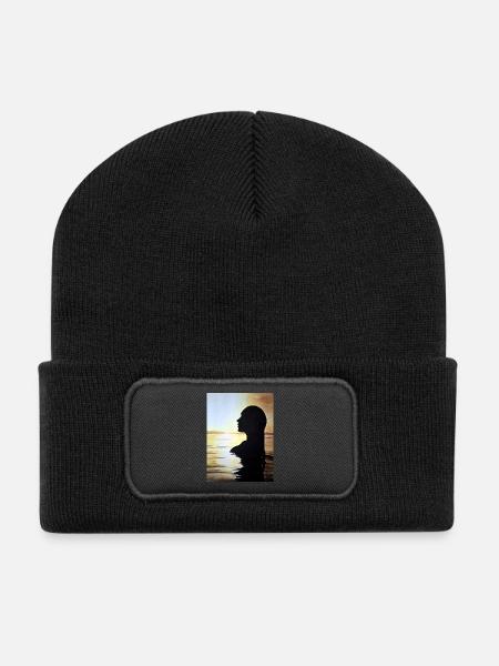 Begegnung - Recycelte Patch Beanie - Schwarz