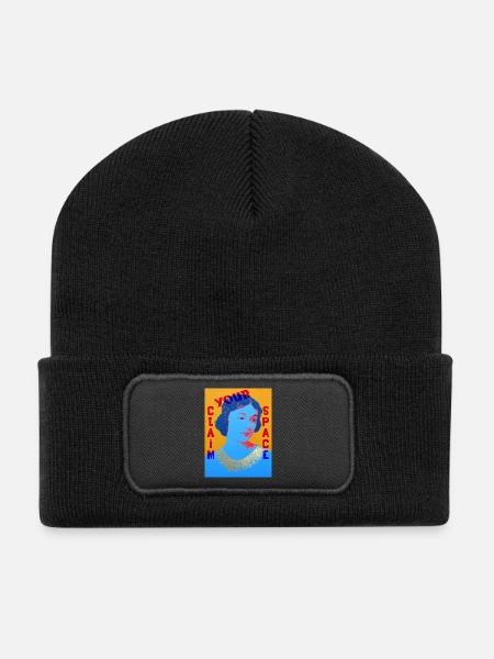 Timeless Pop Art Woman with Color Contrast - Recycled Patch Beanie - black