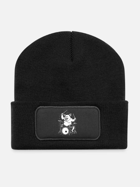 Funny Pig spielt Schlagzeug - Recycelte Patch Beanie - Schwarz