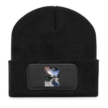 Winter Forest Rays of sunshine in the snow - Recycled Patch Beanie - black - Front