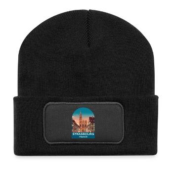 Straßburg, Frankreich Vintage-Reiseplakat-Design - Recycelte Patch Beanie - Schwarz - Vorne