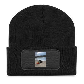 A shoe on the edge with a flower - Recycled Patch Beanie - black - Front