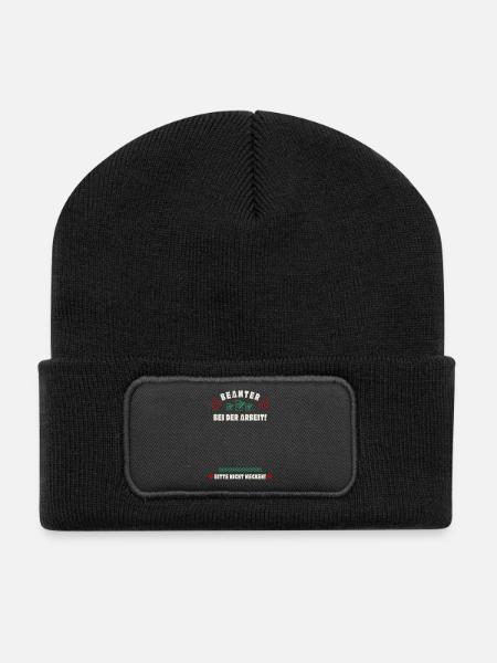 Schlafender Beamter - Recycelte Patch Beanie - Schwarz
