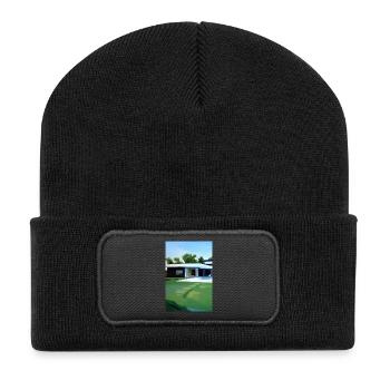 Villa blanche avec piscine - Beanie recyclé à patch - noir - Devant