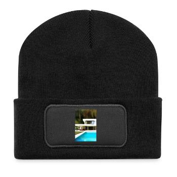 Villa blanche avec piscine - Beanie recyclé à patch - noir - Devant