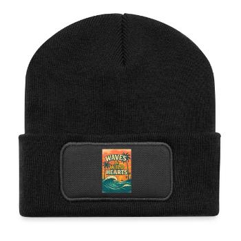 Waves & Wild Hearts - Recycelte Patch Beanie - Schwarz - Vorne