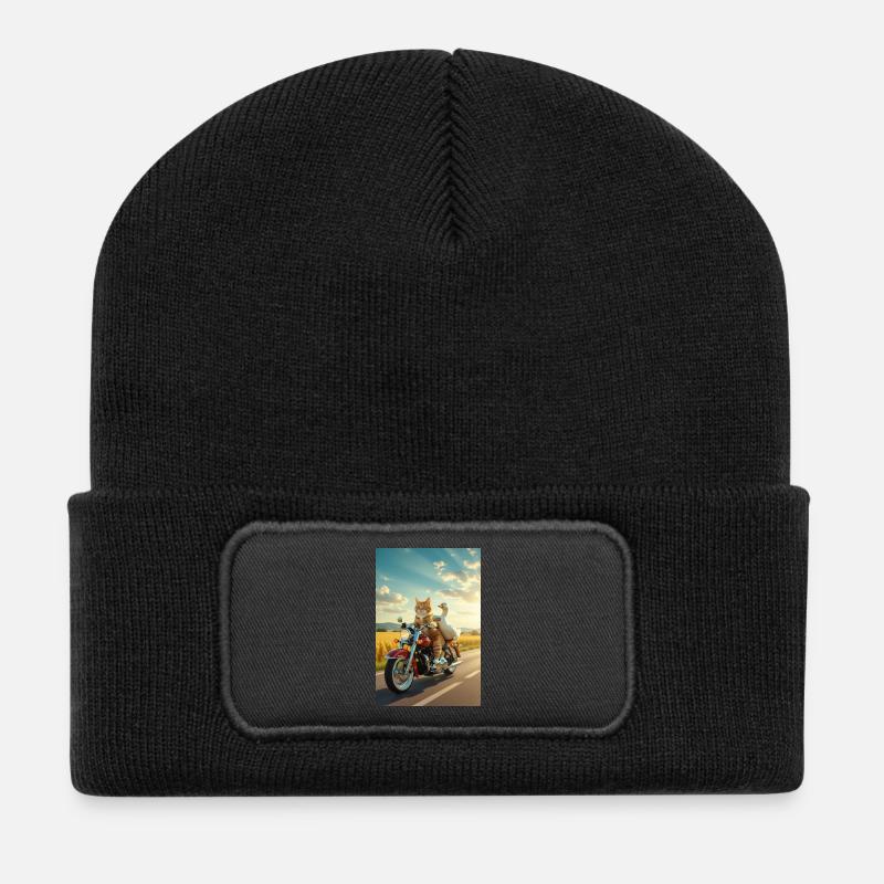 Katze und Gans auf einem Motorrad - Recycelte Patch Beanie - Schwarz