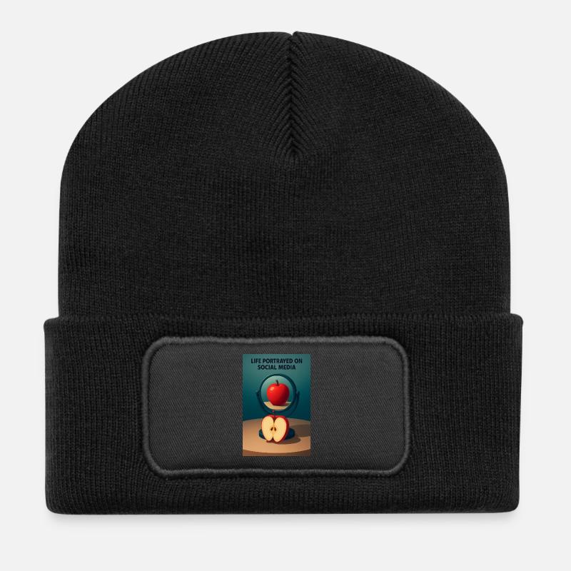 Der Apfelspiegel des gesellschaftlichen Lebens - Recycelte Patch Beanie - Schwarz