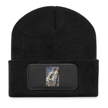 Des cerisiers blancs délicats au printemps - Beanie recyclé à patch - noir - Devant