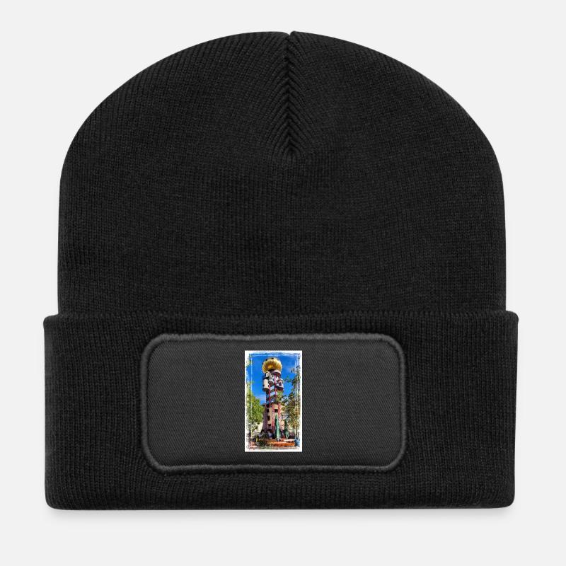 Hundertwasserturm beim Kuchlbauer - Recycelte Patch Beanie - Schwarz
