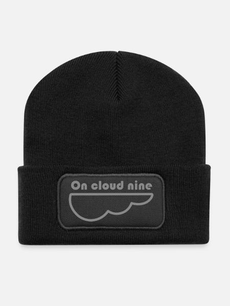 Se sentir bien - Sur un nuage - Beanie recyclé à patch - noir